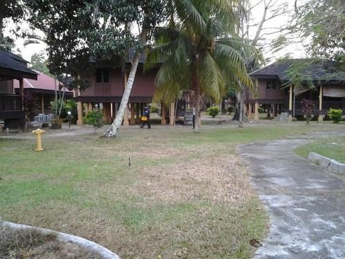 Green Village Pasir Salak Eco River Resort Kampung Gajah  Екстер'єр фото